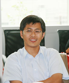 北京首创股份总经理潘文堂参加在2007年7月14日召开的第十八次水业高级战略沙龙。此次沙龙讨论主题为“工业废水处理机制与专业化运营服务”。