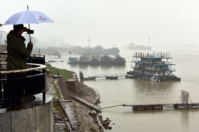 流域环境风险隐患突出成为长江经济带持续健康发展的主要瓶颈。摄影/章轲