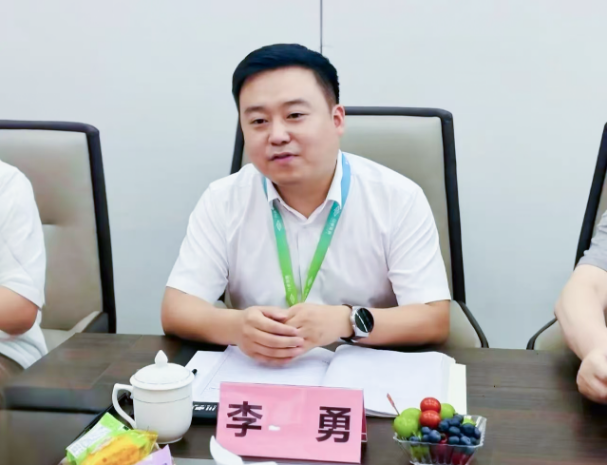 一道送给爸爸的降压降脂汤：山楂木耳炖瘦肉