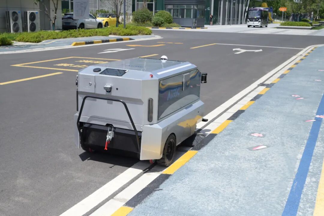 交流洽谈实拍